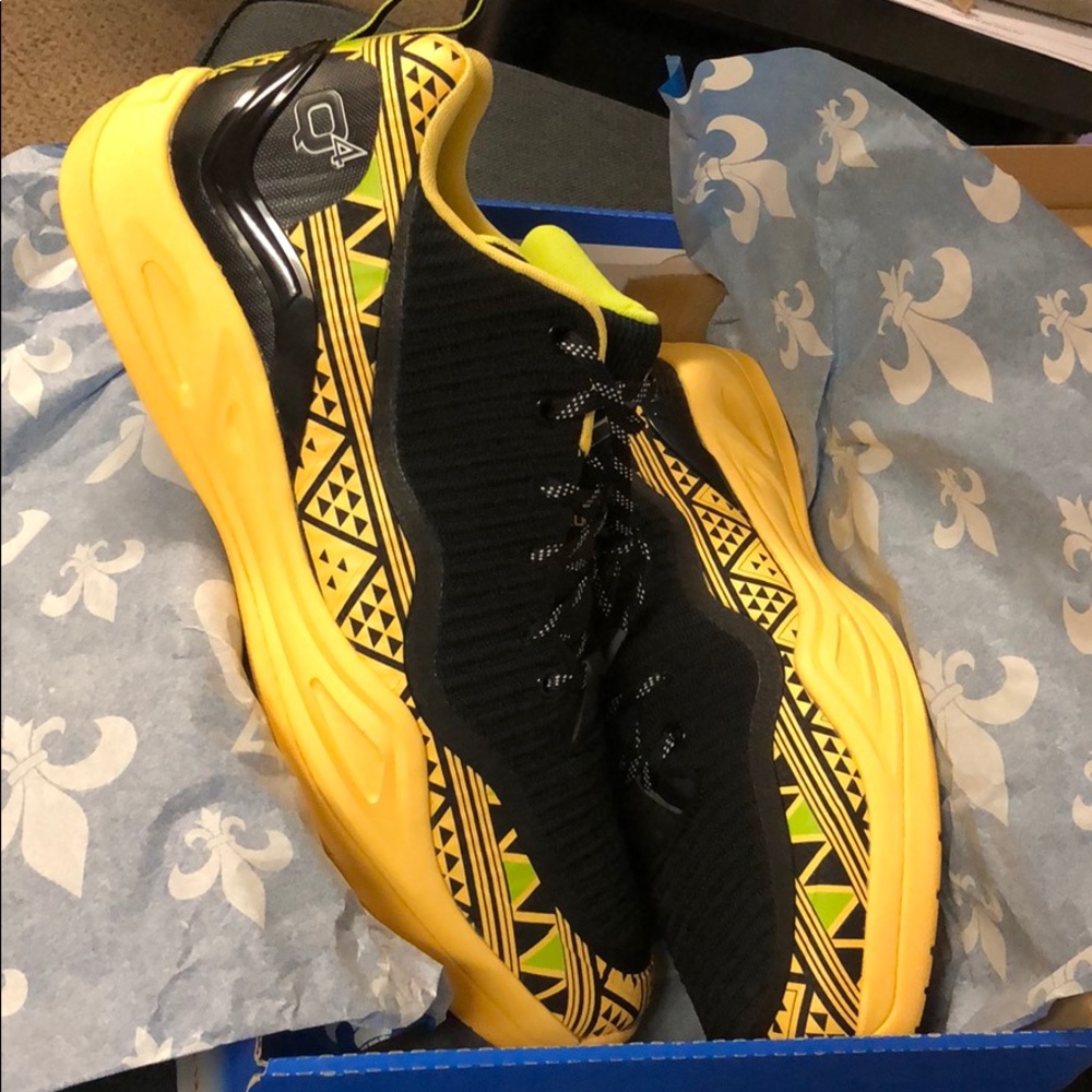 Men’s Basketball shoes. Brand New size US15